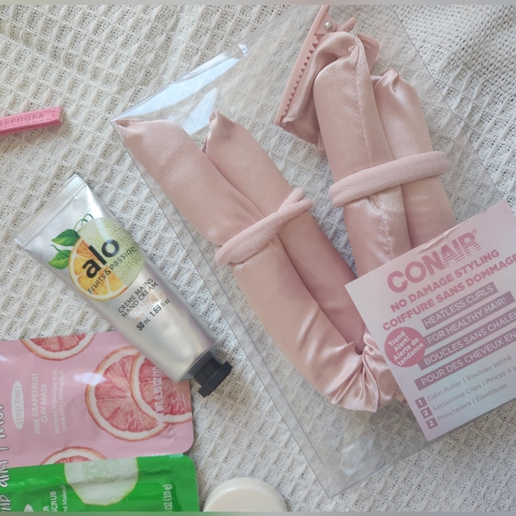 Beauty Bundle 11pc Set - Picture 5 of 7